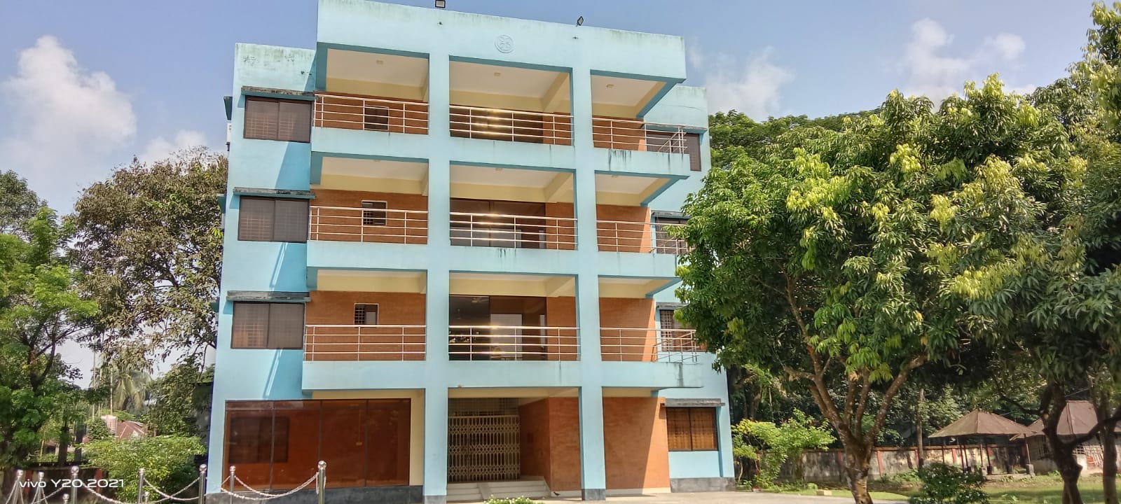 হাতীবান্ধা ডাকবাংলো, হাতীবান্ধা উপজেলা